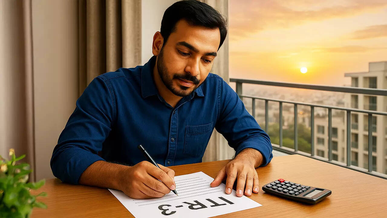 ITR-3 form notified for ITR filing: Know what’s new for taxpayers