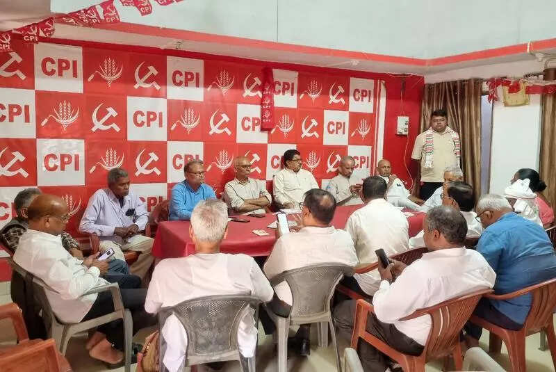 Left parties support all-India strike, call for ‘chakka jam’ on May 20