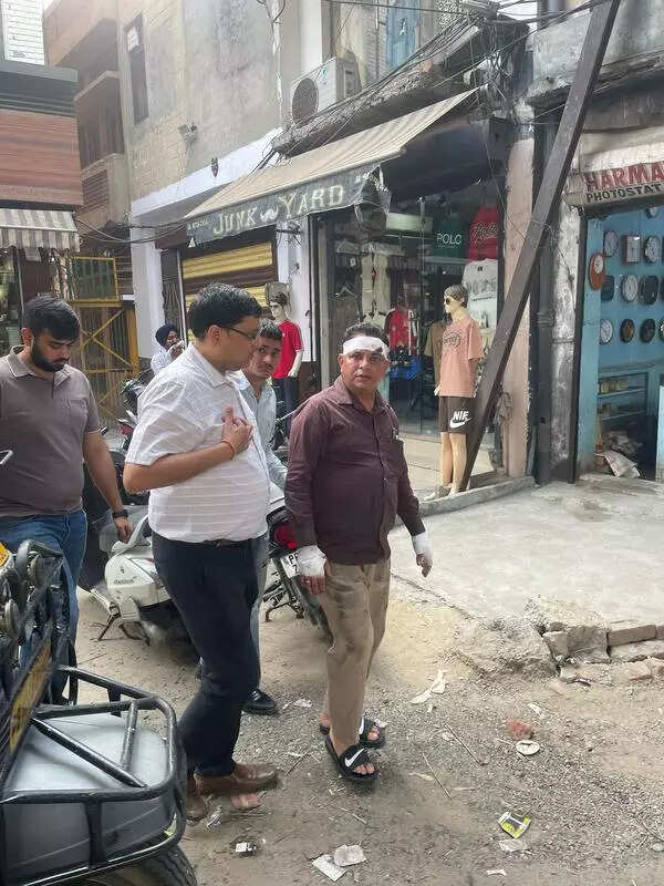 Cash snatched from factory worker; 4th case in around 10 days