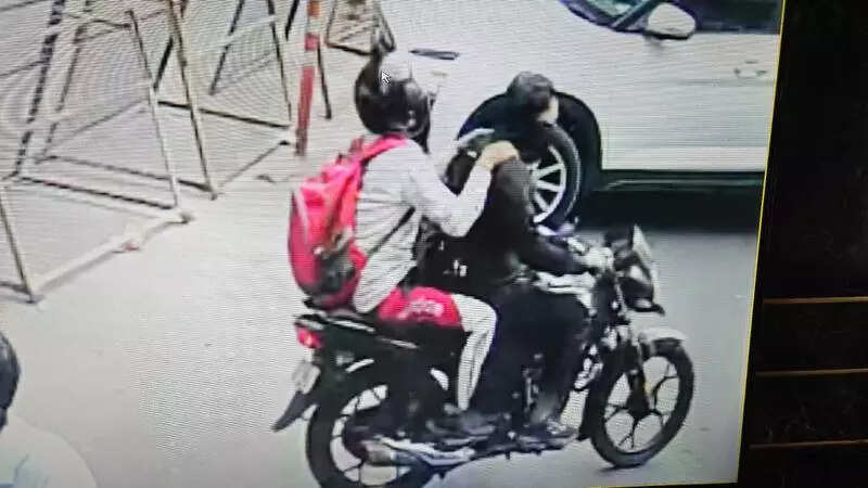 Ludhiana cash snatching: Police on trail of accused but unsure of amount stolen