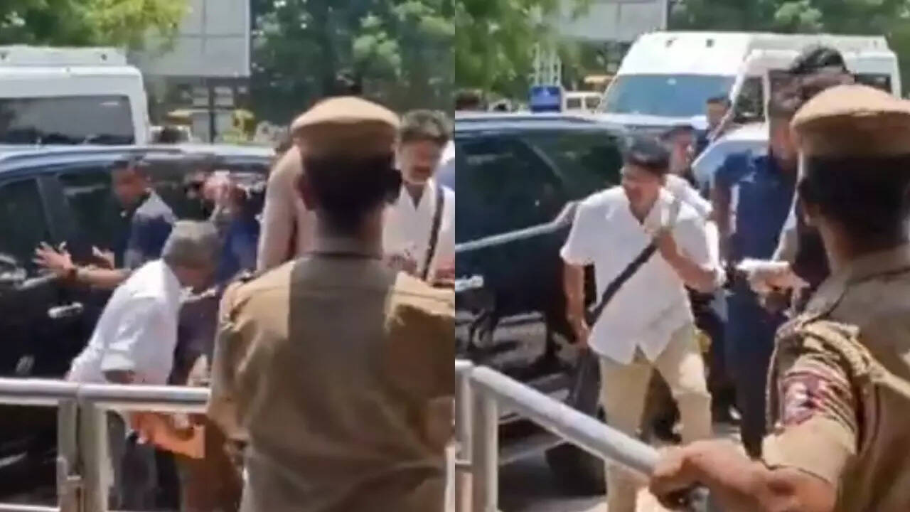 Vijay’s bodyguard points gun at fan at Madurai airport
