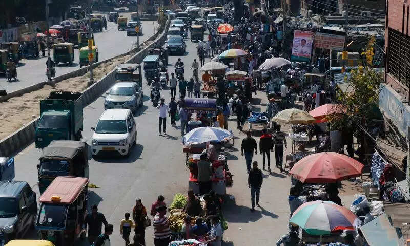 90 illegal vendors removed in joint GMDA-MCG drive in Gurgaon