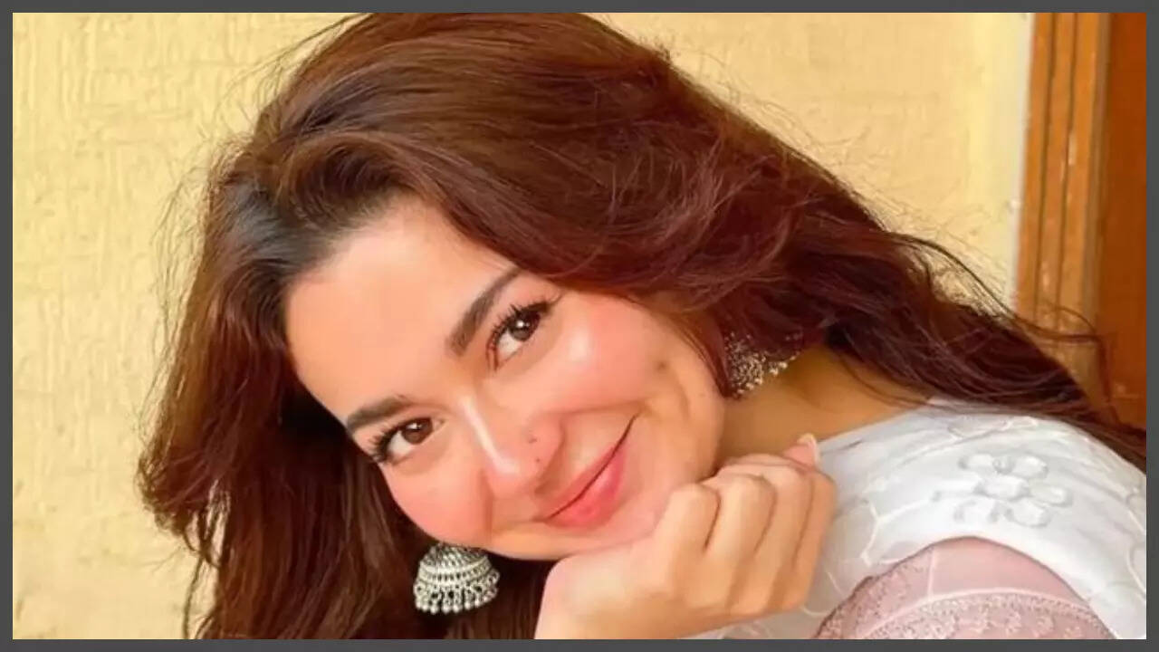 Pak actress Hania creates NEW Insta account for Indian fans