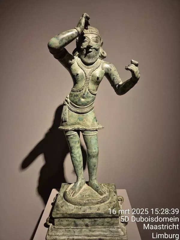 Netherlands auction of stolen idol foiled; repatriation to Nagai temple initiated