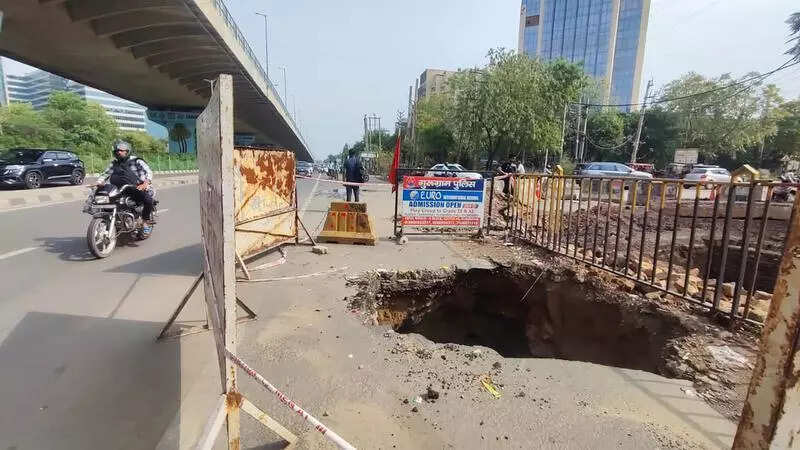 Work starts to repair Sohna Road that caved in after sewer damage