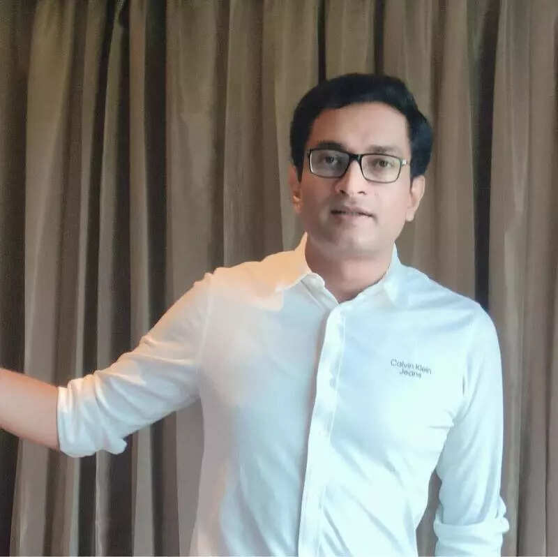 Govt extends IAS officer’s suspension by 6 more months