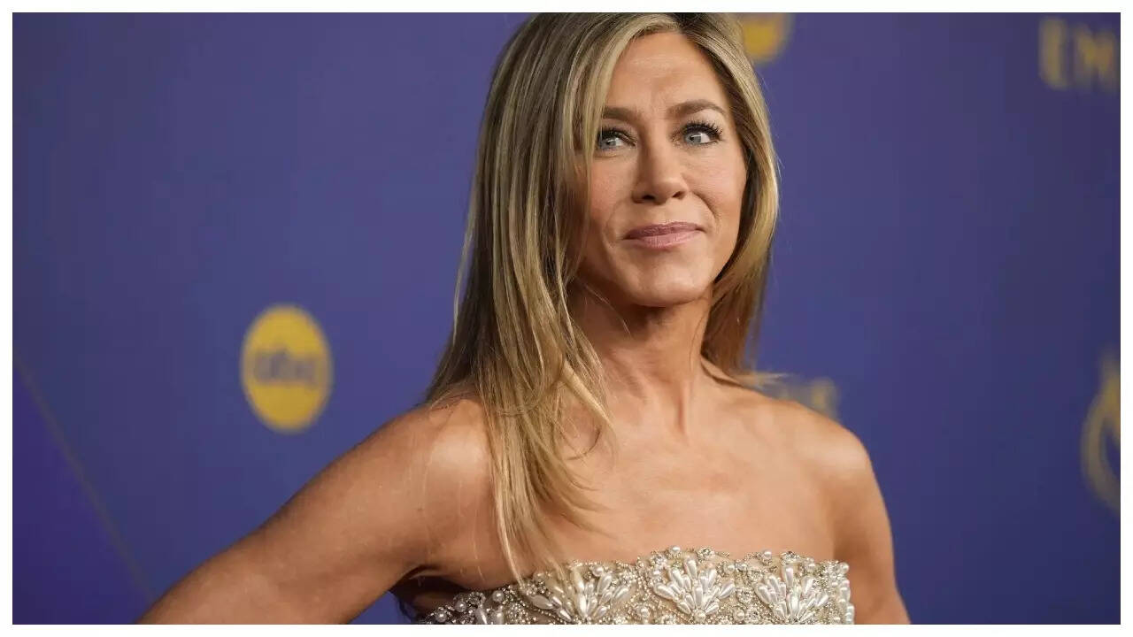 Man charged with stalking Jen Aniston, vandalising property
