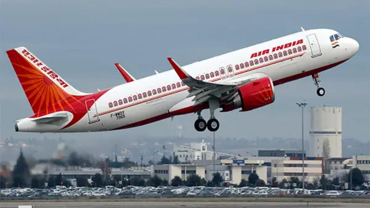 Airport security at highest level: Pre-boarding checks for flyers