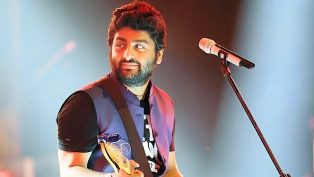 Arijit Singh POSTPONES Abu Dhabi concert