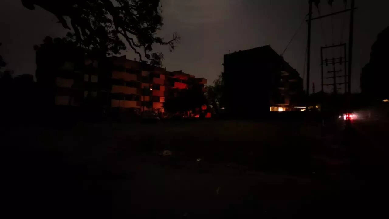 Drones, bursting crackers banned; hotels, marriage palaces, commercial establishments to strictly adhere to blackout: Ludhiana DC Himanshu Jain