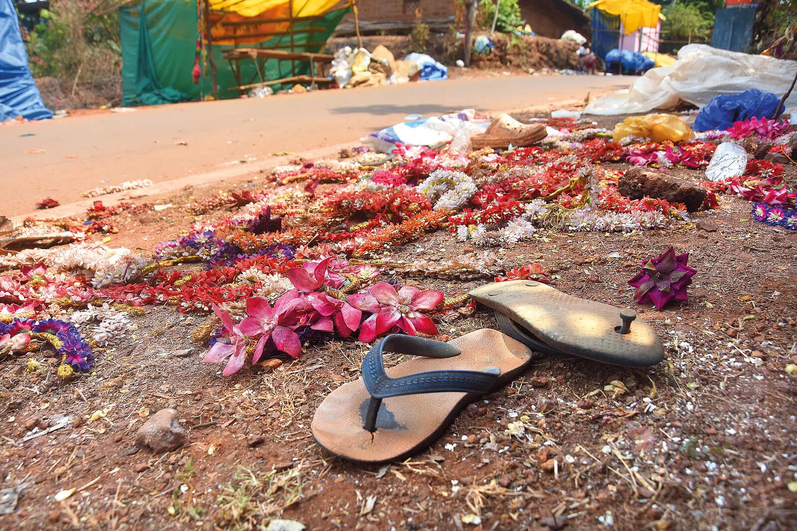 Report puts Shirgao jatra stampede onus on collector, SP, others