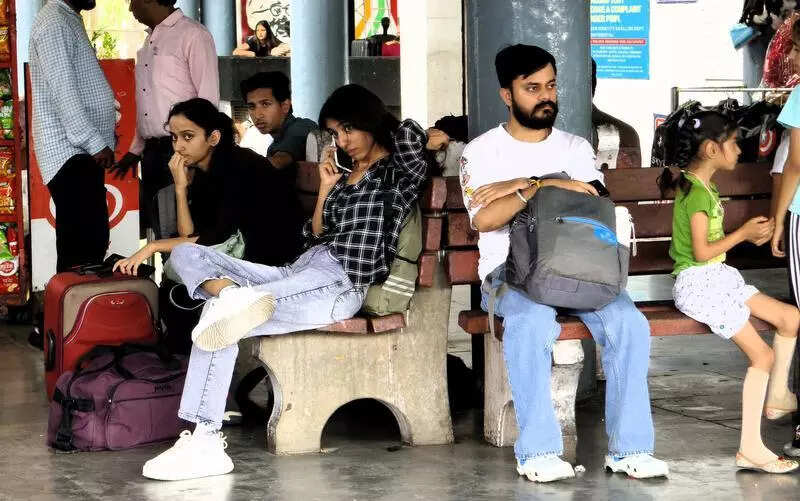 Fear drives mass departure from campuses