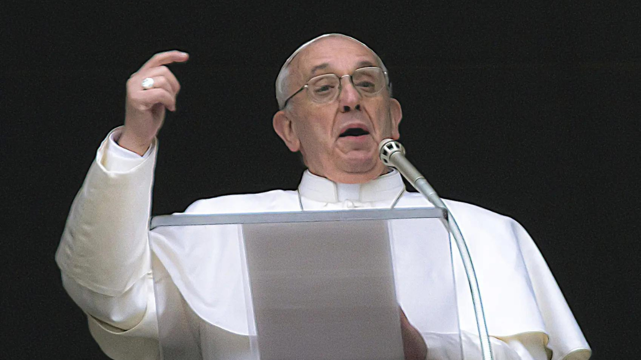 What is the traditional Sunday blessing that popes deliver in St. Peter's Square?