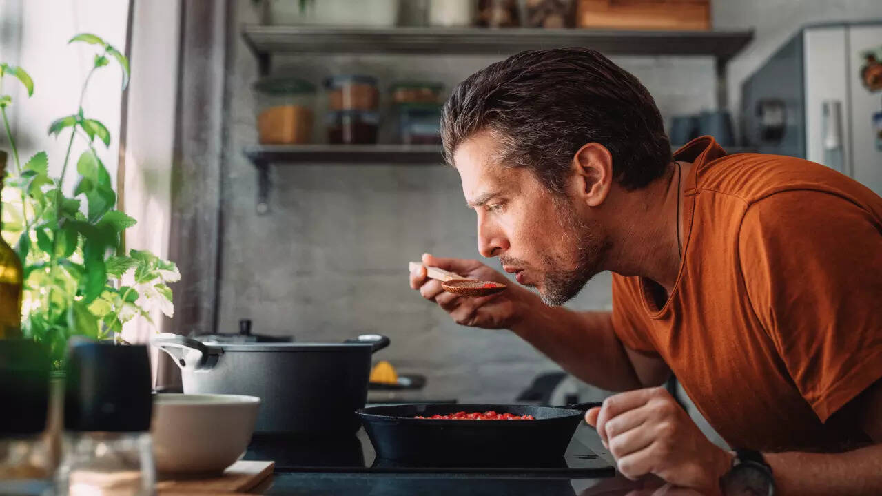 7 gastroenterologist approved snacks for a healthy liver