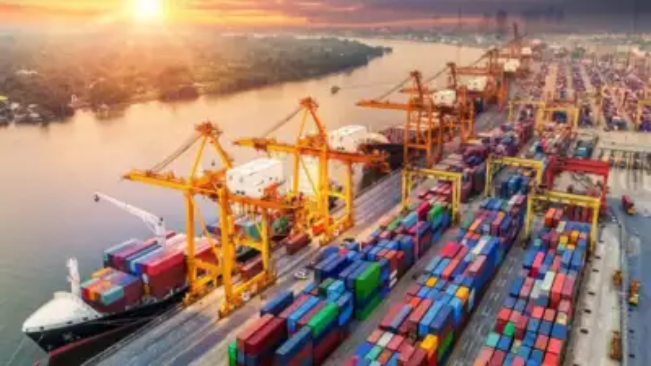India’s export growth powered by high-tech and value-added sectors, led by electronics and engineering in FY25