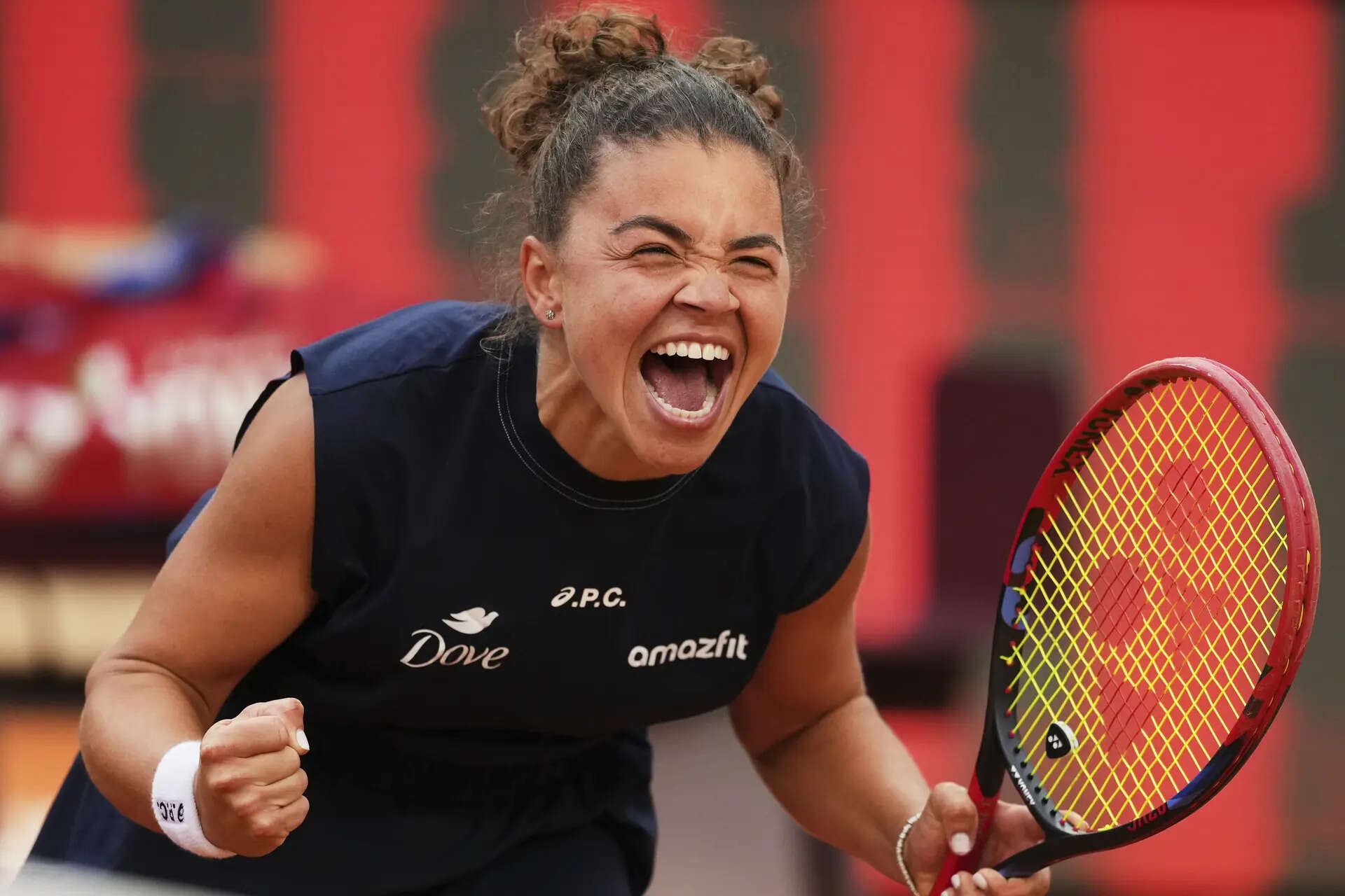 Jasmine Paolini creates history with her maiden Italian Open title