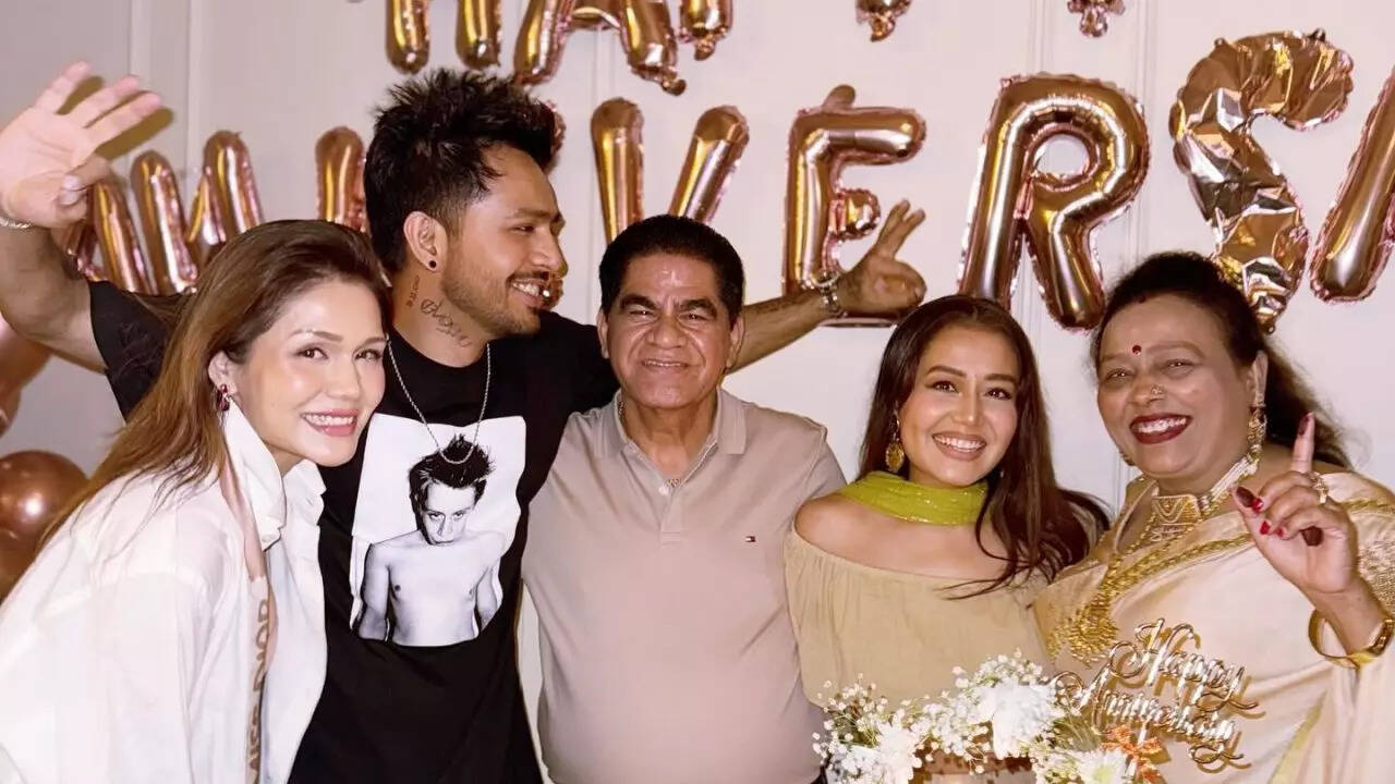 Sonu Kakkar breaks silence after reuniting with siblings