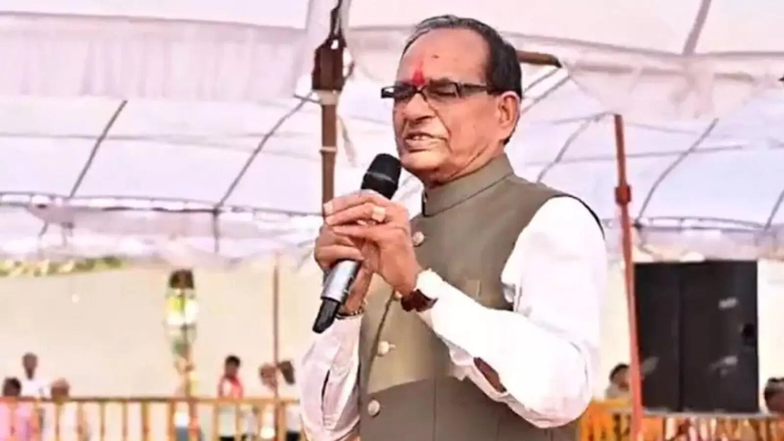 Nehru gave Pak not only water but also money: Shivraj Singh Chouhan