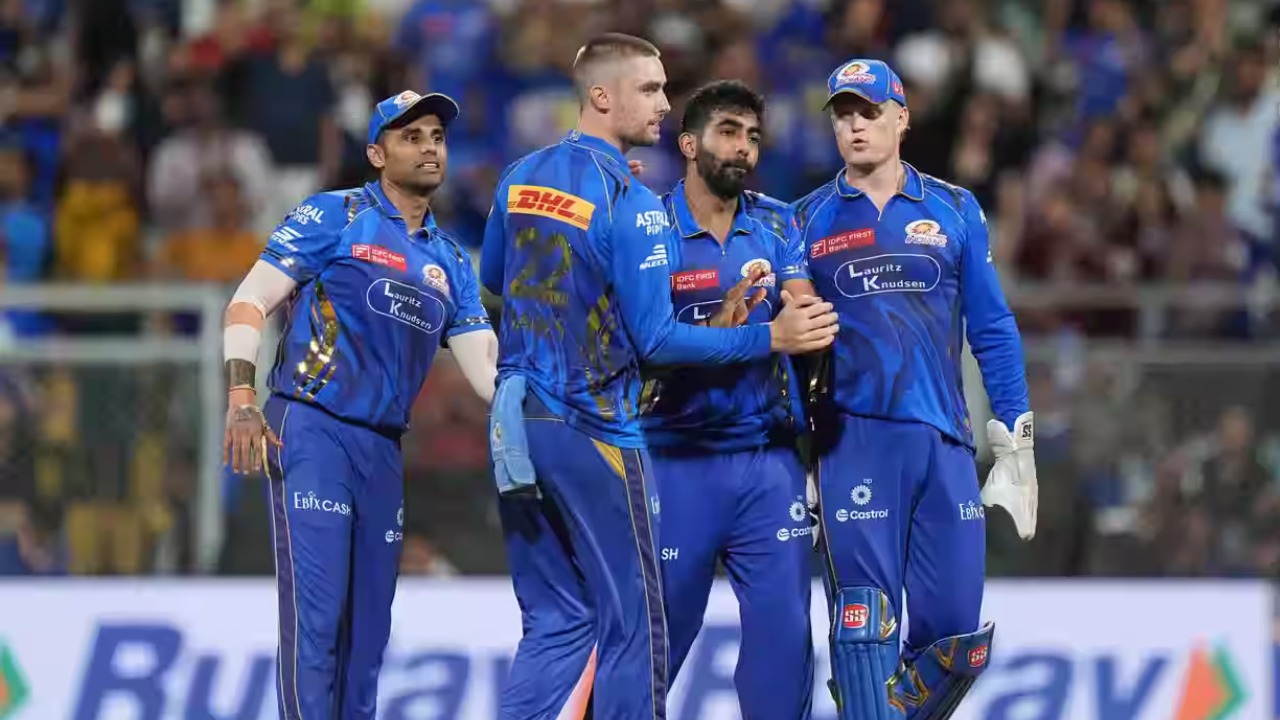 MI vs DC Live Score: Mumbai Indians win by 59 runs; Qualify for playoffs