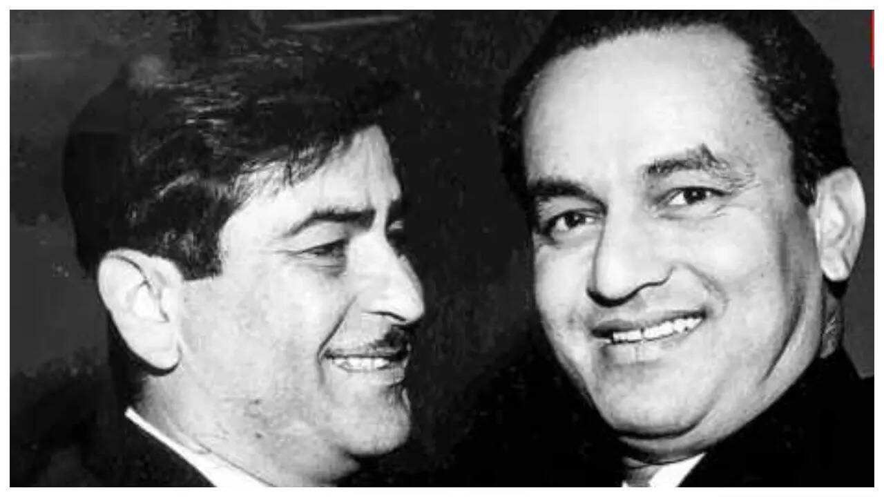 When Raj Kapoor called meeting Mukesh 'love at first sight'
