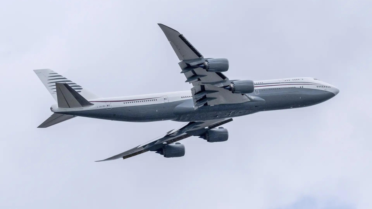 US accepts Boeing 747 gift from Qatar for Trump; Democrats move to block use