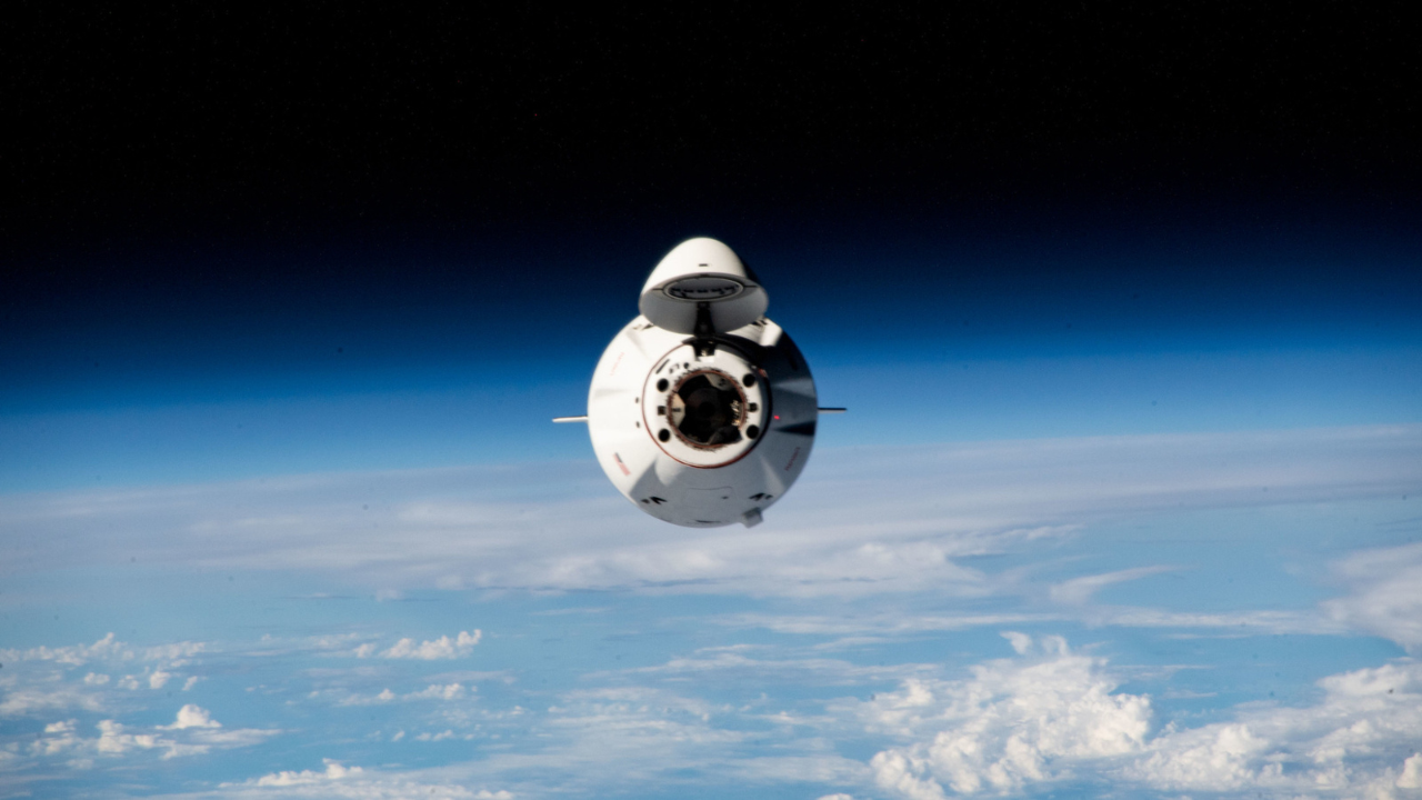 Nasa and SpaceX reschedule Dragon capsule departure from ISS to May 23