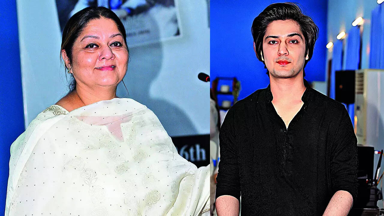 (L) Uzma Khan (R) Yunus Khan