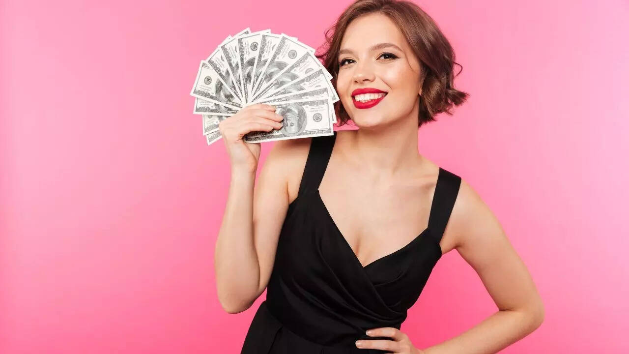 5 Zodiac Signs That Are Natural Wealth Magnets