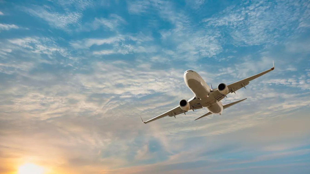 India & Pak extend closure of airspace for each other's airlines by a month