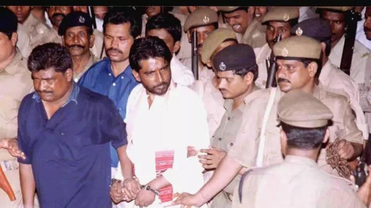 Govt examining release plea of Staines murder convict: Minister