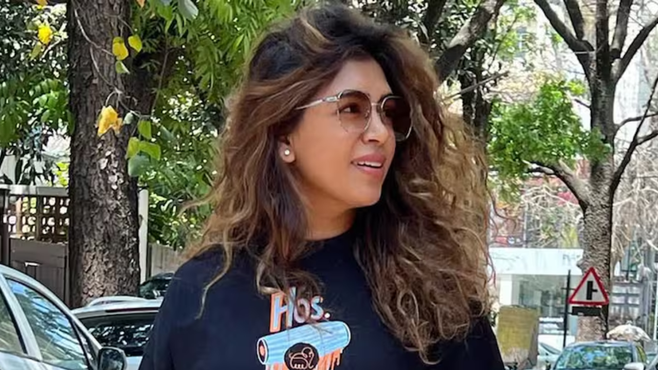 Keneeshaa takes legal action over online abuse