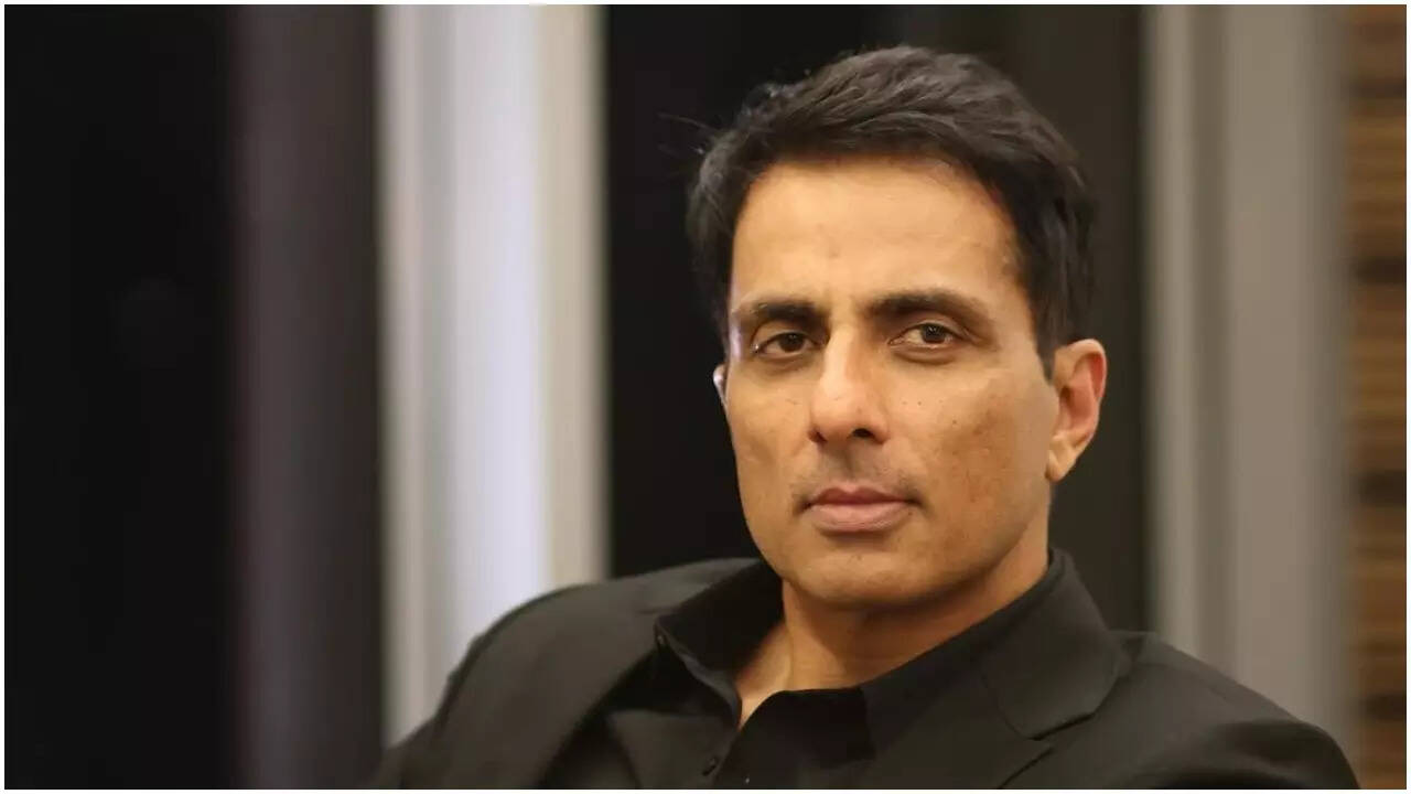 Sonu issues clarification for riding bike without a helmet