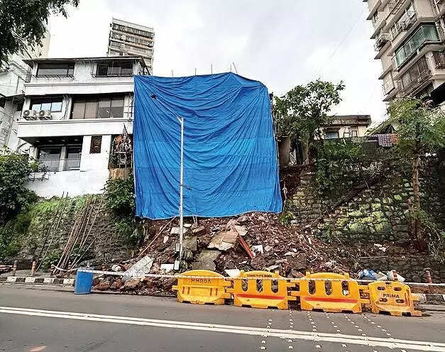 Malabar Hill neta seeks 5cr to rebuild crashed wall