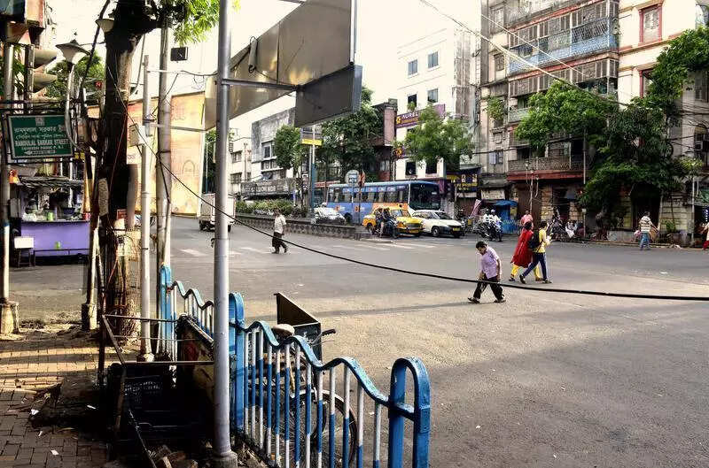 Traffic cop hurt in biker’s fleeing act in central Kolkata