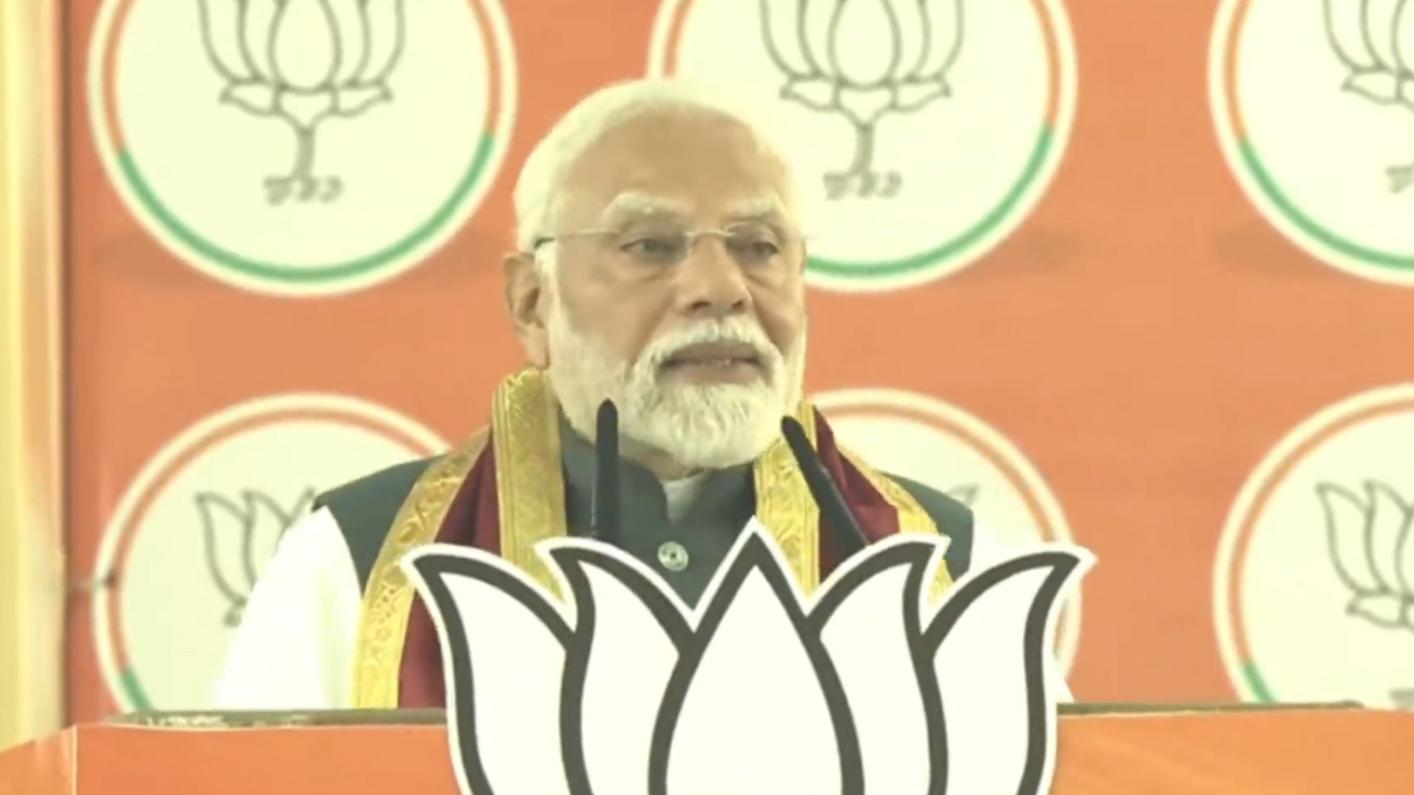 Cuts & commission: PM Modis scathing attack on Mamata in Bengal