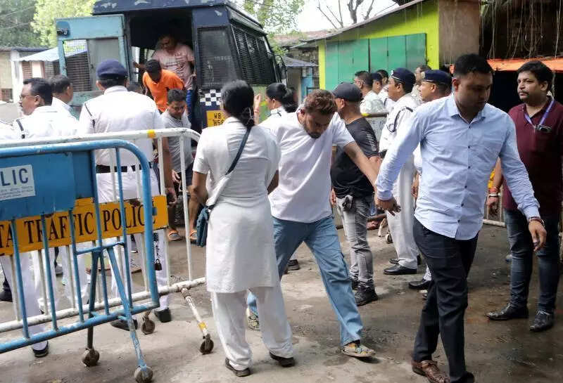 UPI payment helps cops rescue abducted trader