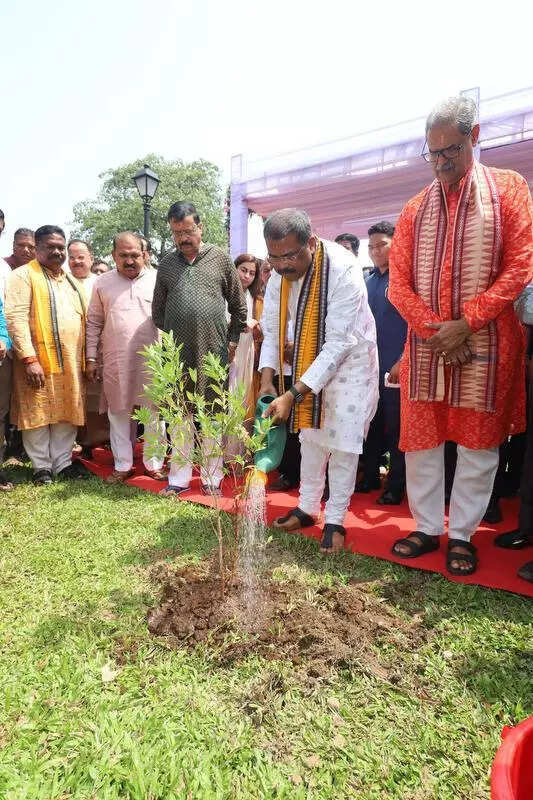 Dharmendra inaugurates Krushi Bhavan in Sambalpur