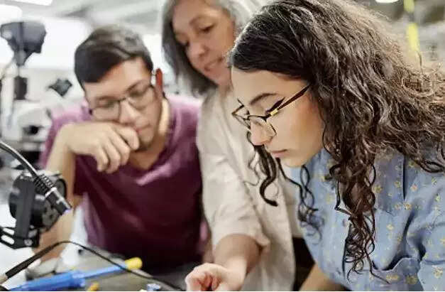 CSE seats sell like hot cakes in top colleges across Telangana