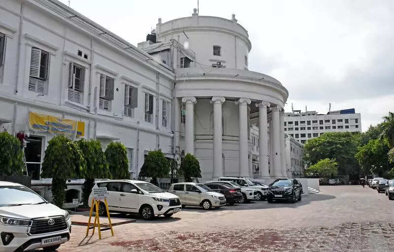 Tread middle path: Heritage panel tells school, KMC