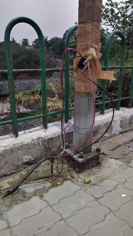 Live threat from exposed power cables on city poles