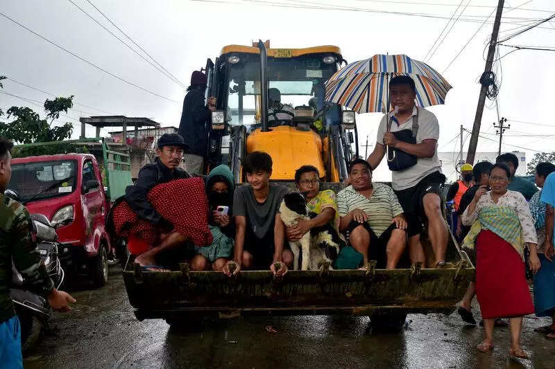 Water levels of rivers decrease in Manipur