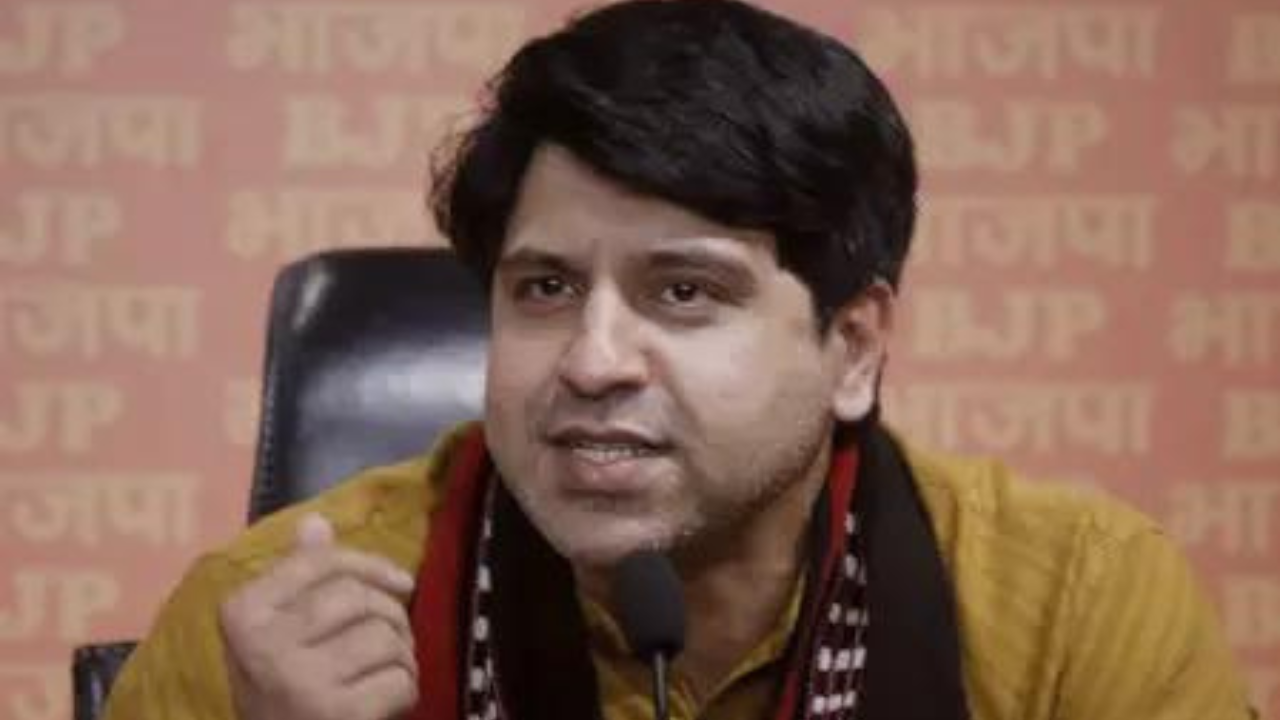 'RRR' got 'SMS' to put nation before party, family: BJP mocks Congress amid India's diplomatic outreach post Operation Sindoor