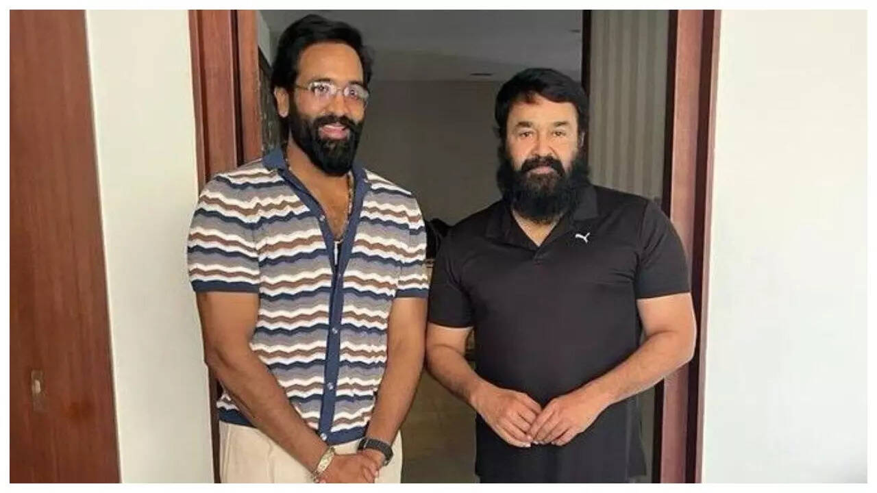 Mohanlal paid for his flight to New Zealand for Kannappa