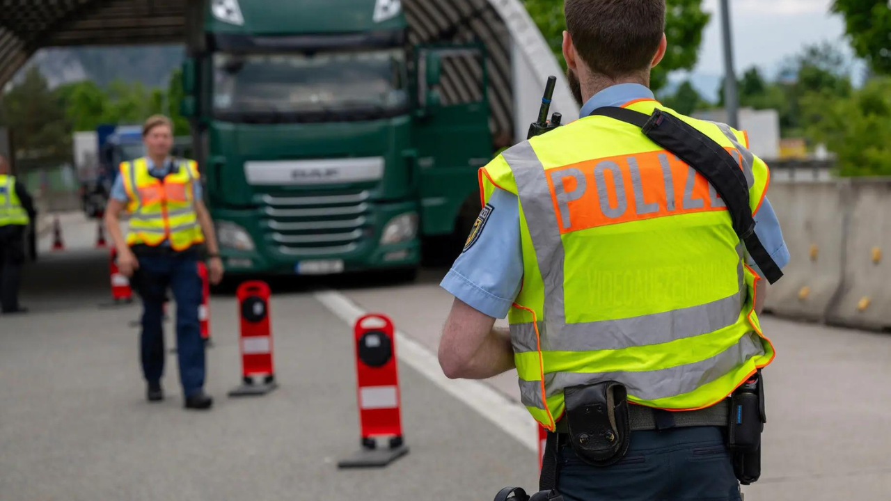 German court rules turning away asylum-seekers unlawful