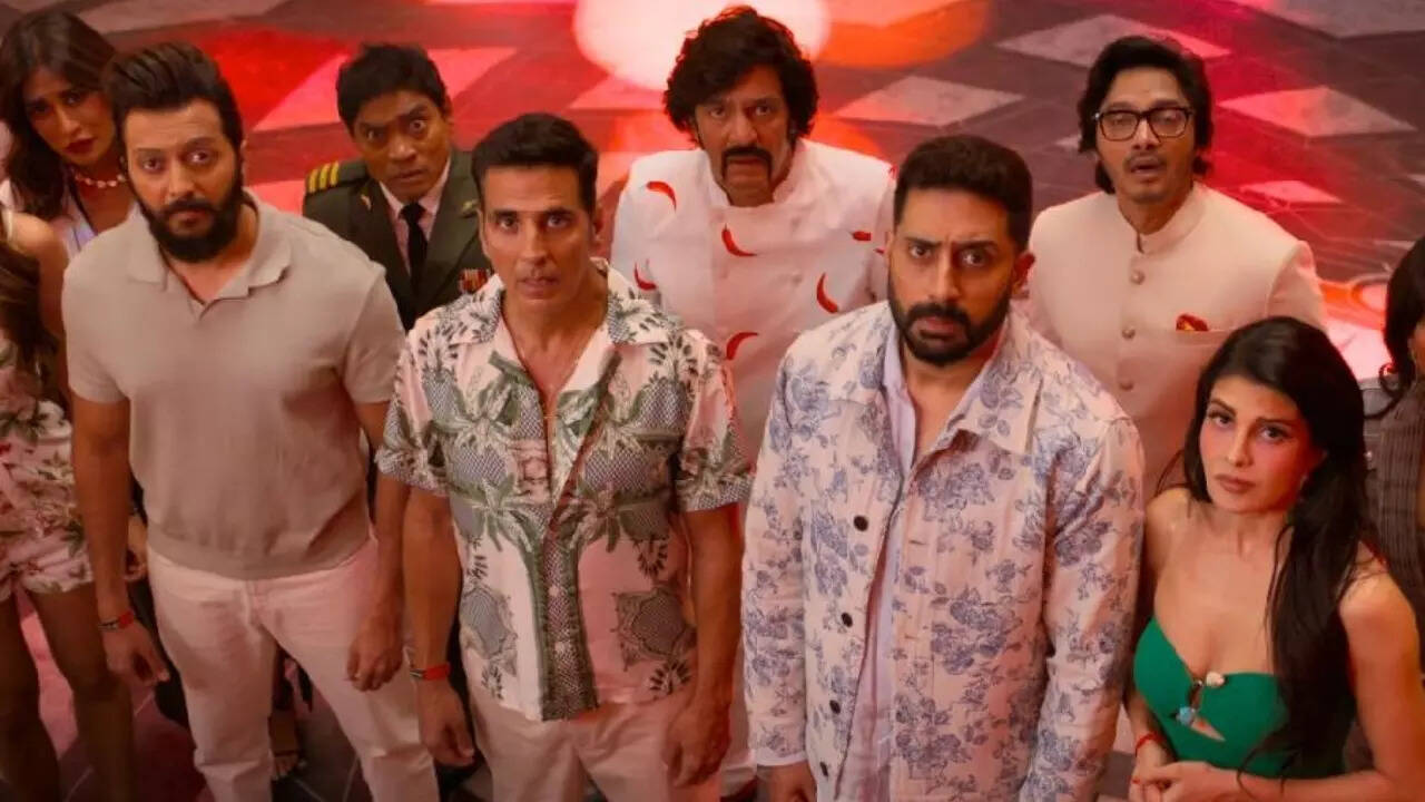 Gaiety-Galaxy owner on screening different versions of 'Housefull 5'