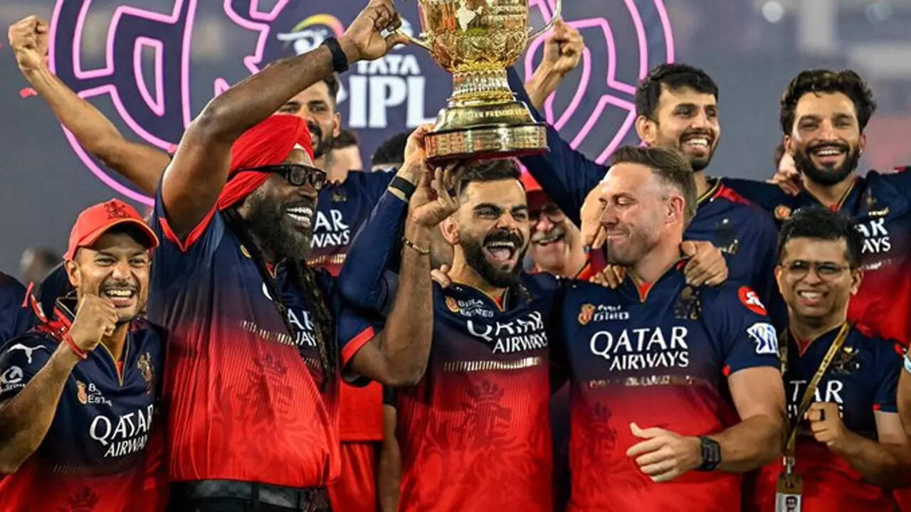 'This is equally theirs too': Kohli dedicates RCB’s IPL win to ABD & Gayle