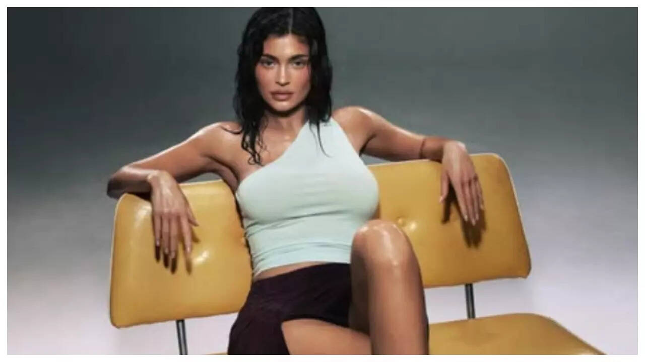 Kylie Jenner reveals details of her plastic surgery