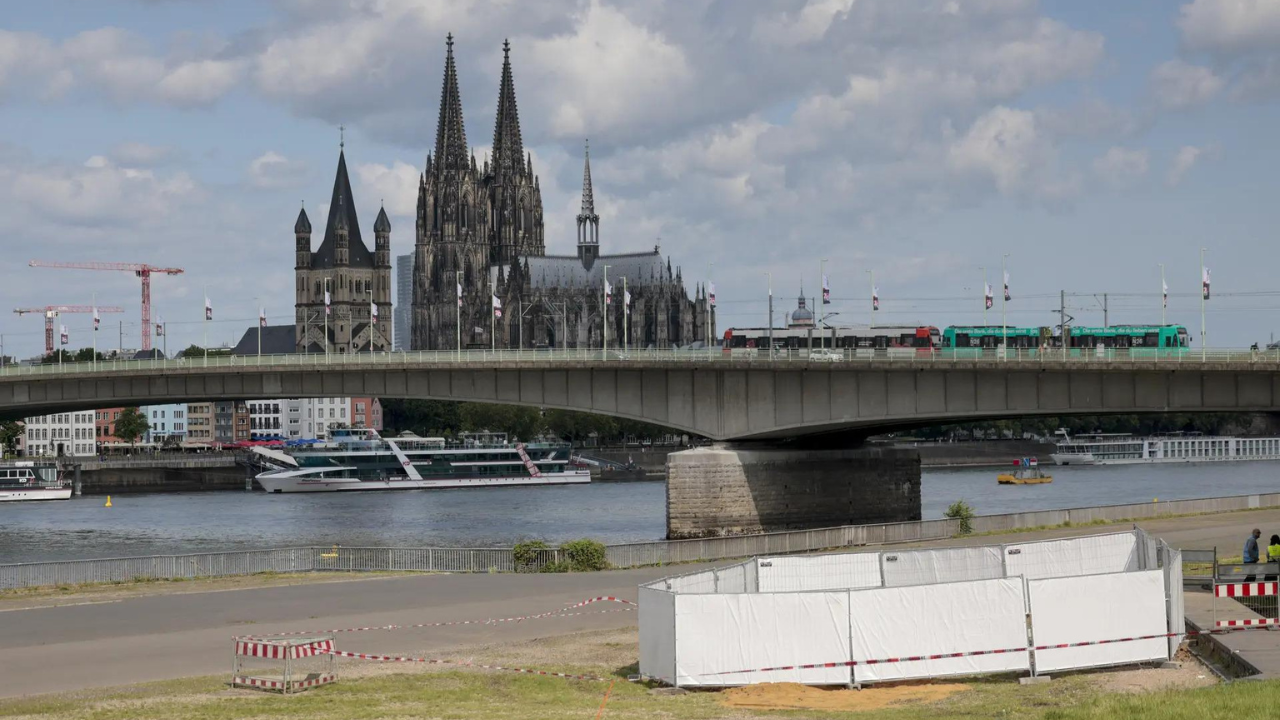 Cologne starts its biggest evacuation since 1945 to defuse WWII bombs