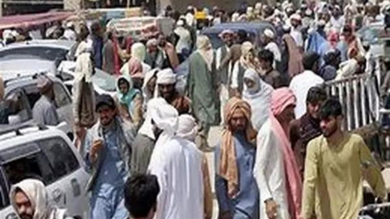 Over 200k Afghans forced to leave Pak amid intensified deportation drive