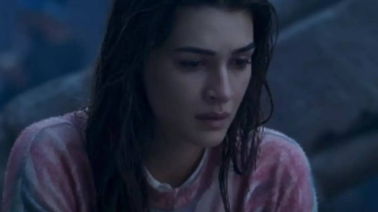 Kriti Sanon films for the final schedule of 'Tere Ishk Mein' with Dhanush